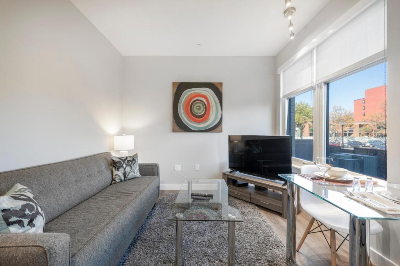 Global Luxury East Apartment