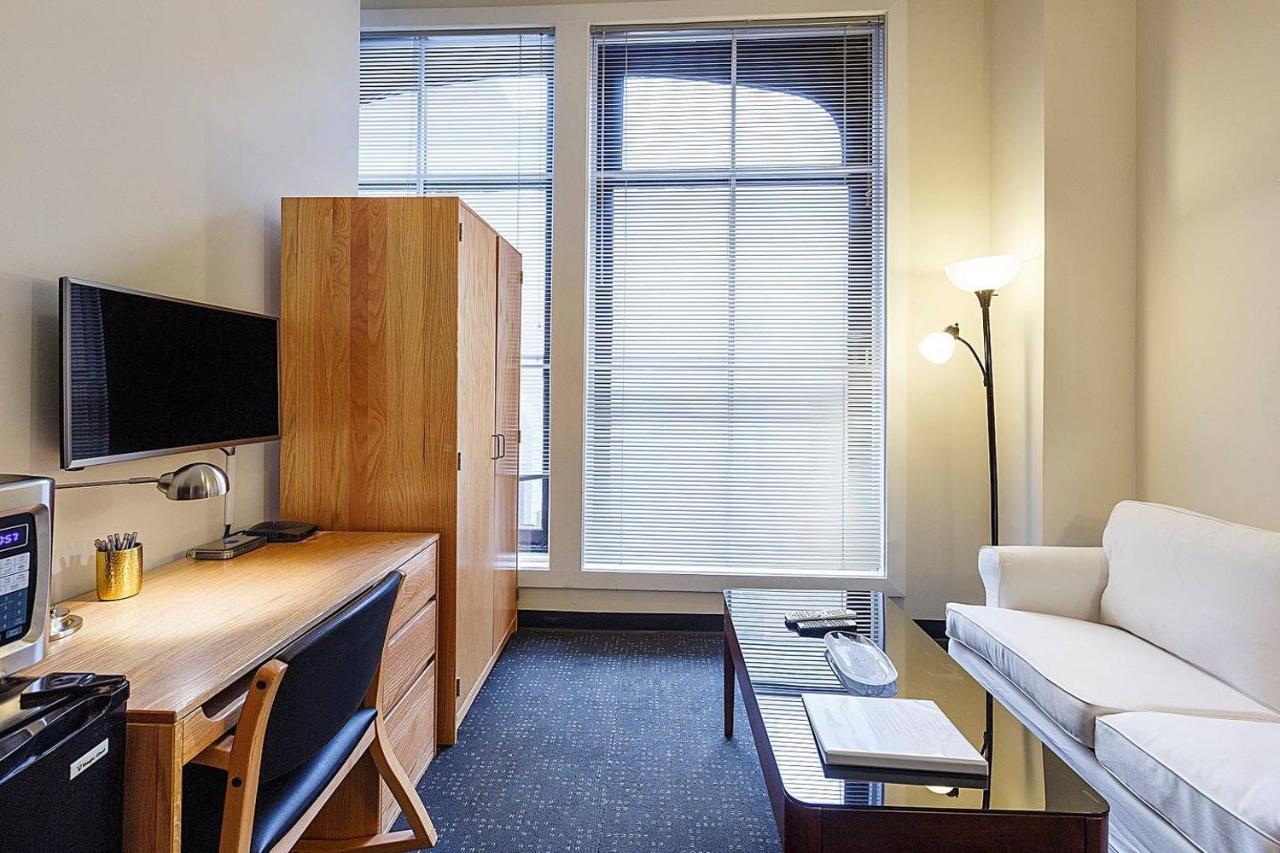 Studio Ready 4 Students & Traveling Professionals! 310 Apartment *