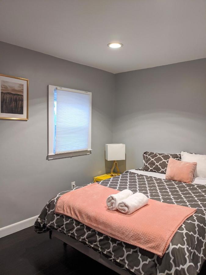 Clean Comfy Centrally Located Private * Boston