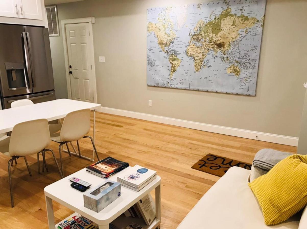 Renovated, 10 Min From The Apartment *