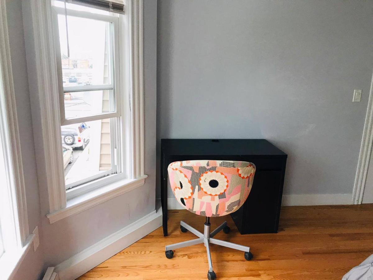 Apartment Renovated, 10 Min From The Boston