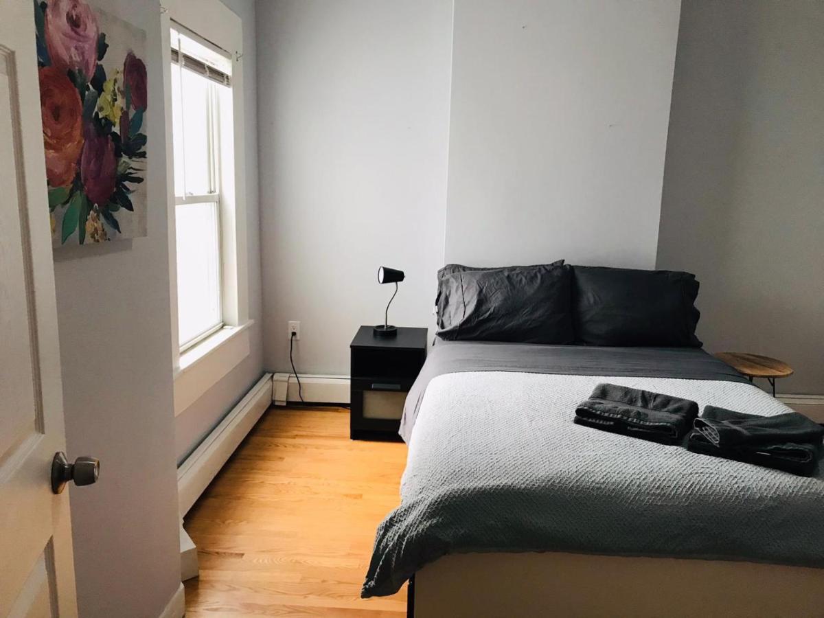 Renovated, 10 Min From The Apartment