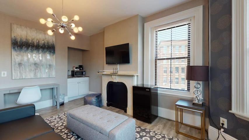 Perfect Studio, Sleeping Alcove, Be Ready For Return Of Travel! Apartment *