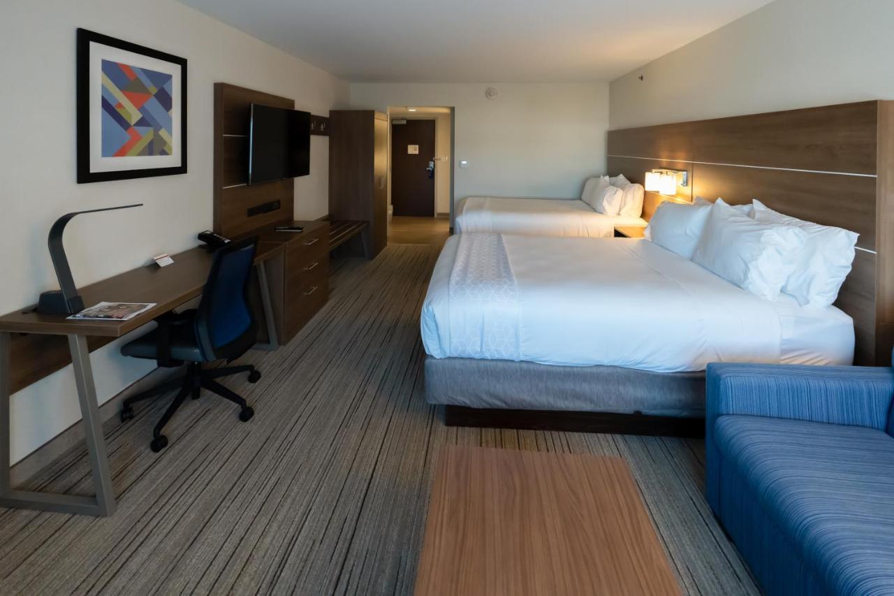 Hotel Holiday Express By Ihg Boston