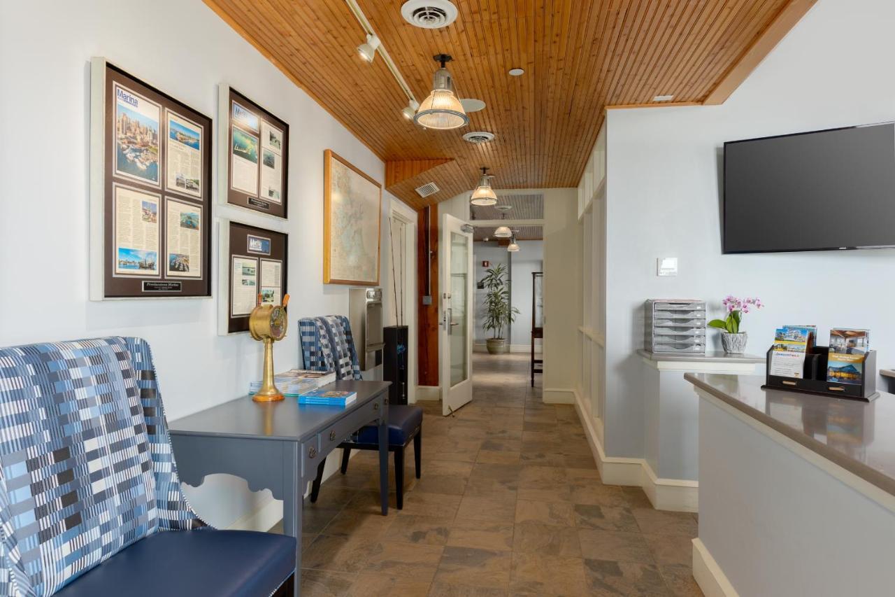 Inn Yacht Haven