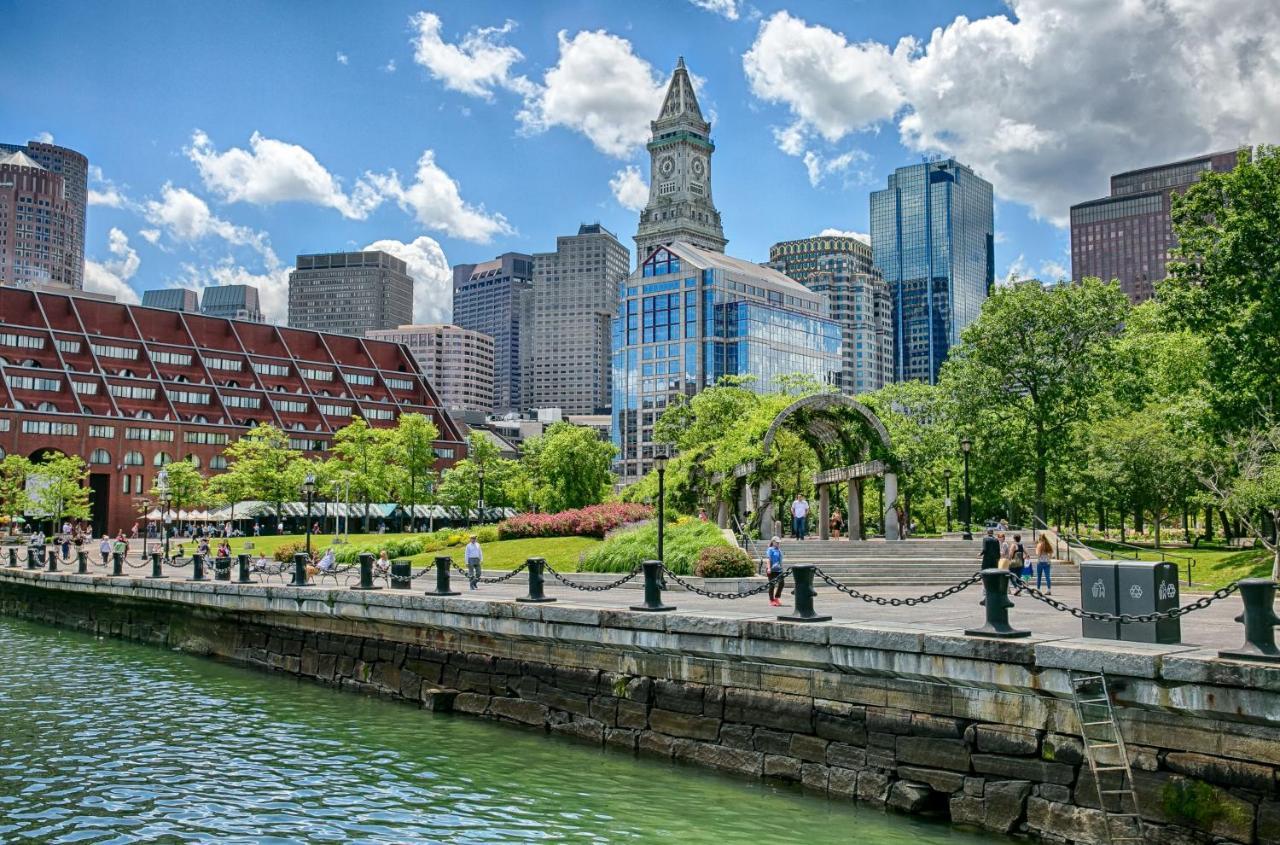 Inn Yacht Haven Boston