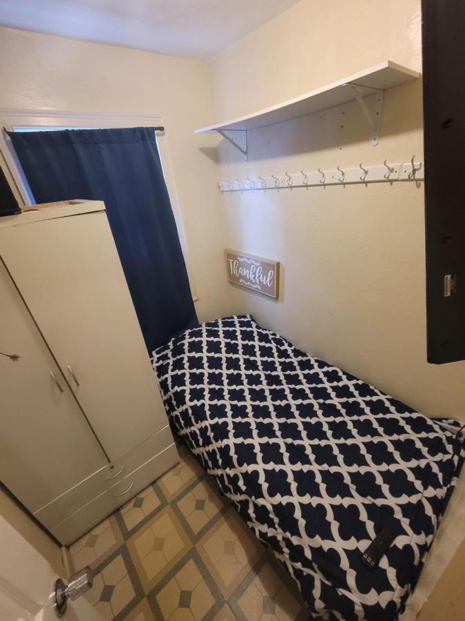 Homestay 182 Bedrooms Near Fenway & Dowtown *