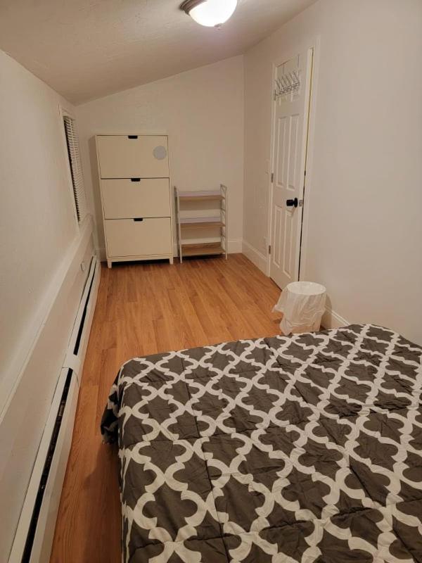 182 Bedrooms Near Fenway & Dowtown * Boston