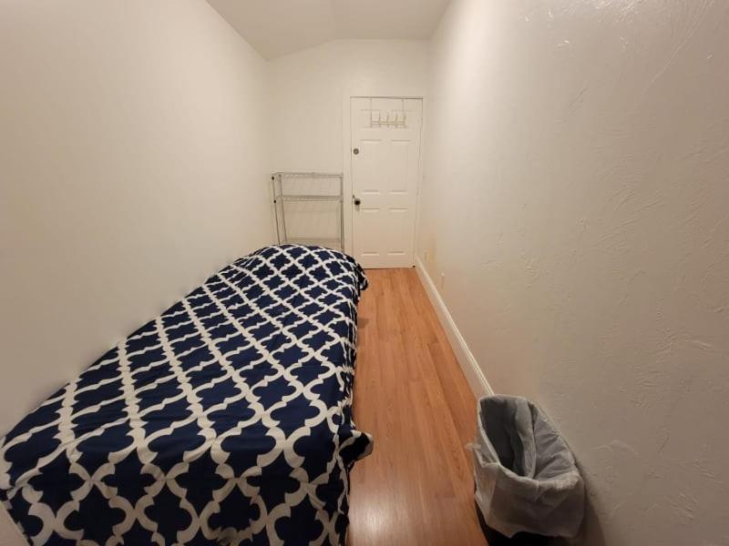 182 Bedrooms Near Fenway & Dowtown *