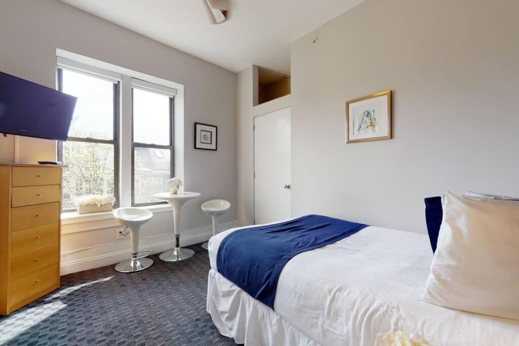 Charming In Brownstone, #44 Aparthotel Boston