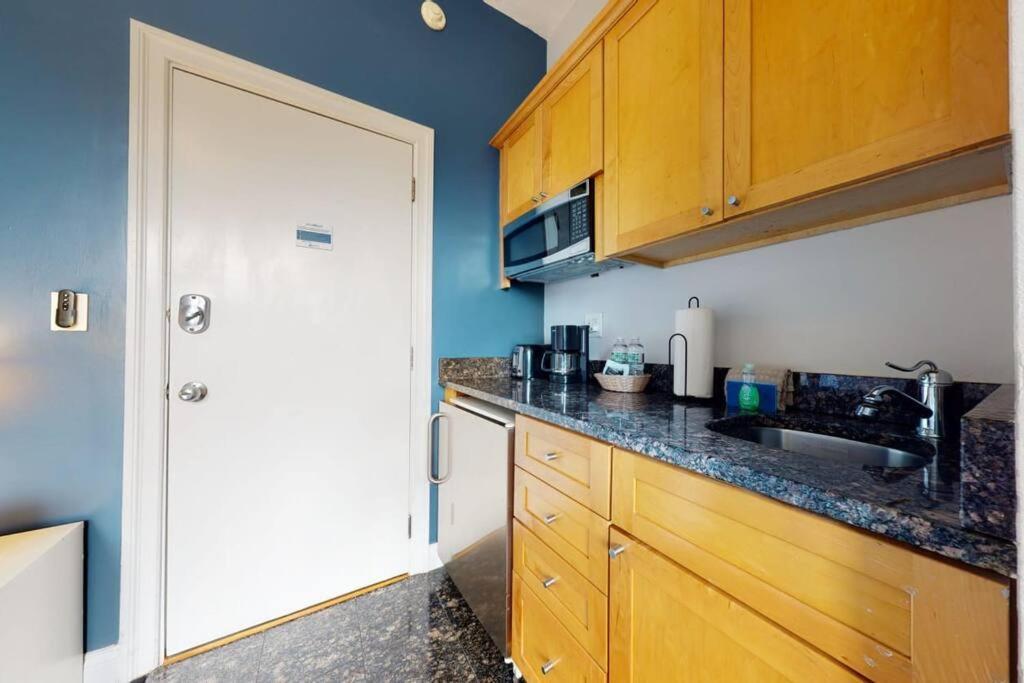 Aparthotel Charming In Brownstone, #44 *
