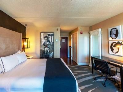 Revere Common 4*