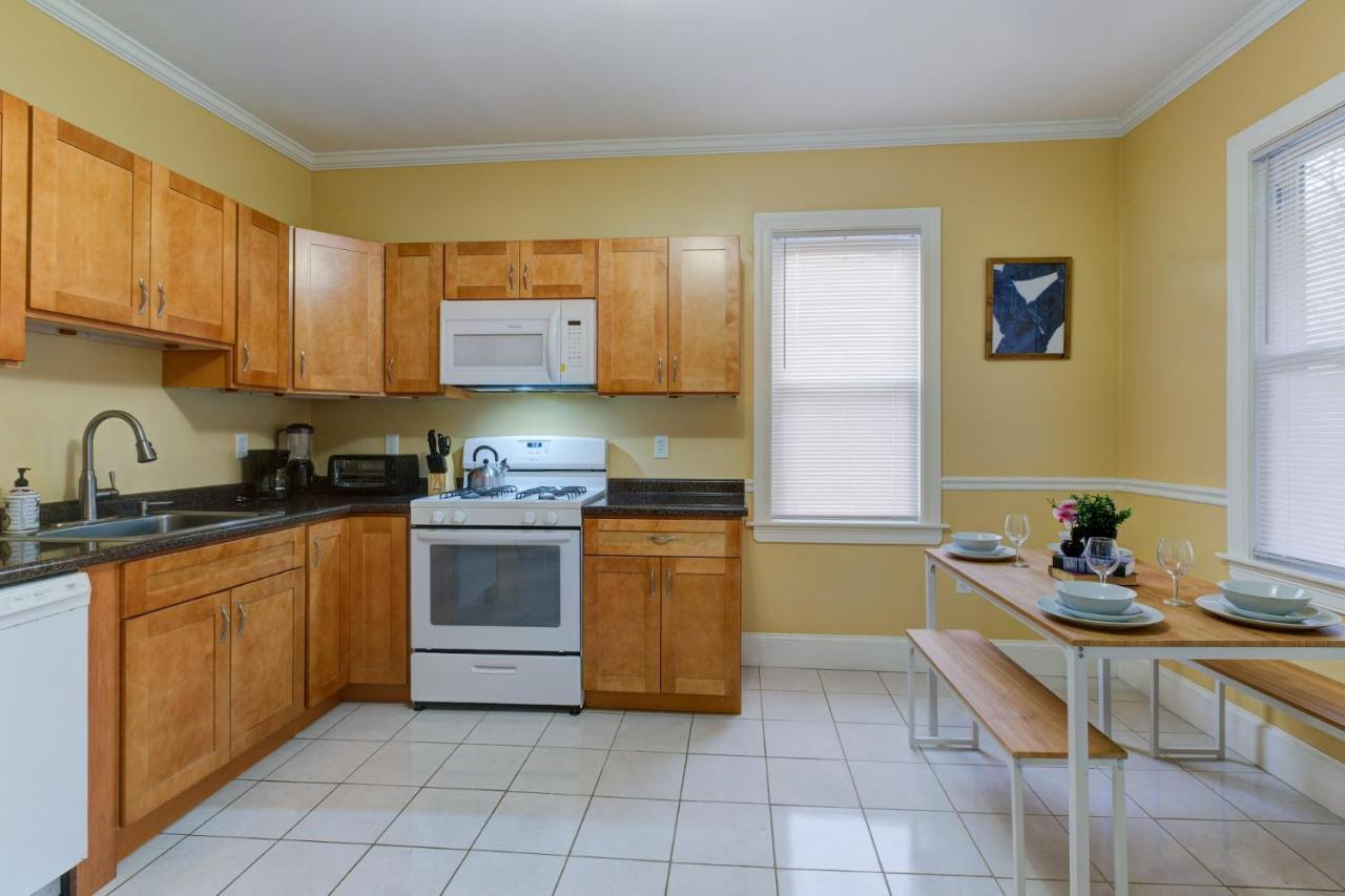 Spacious Near Ashmont - Evonify