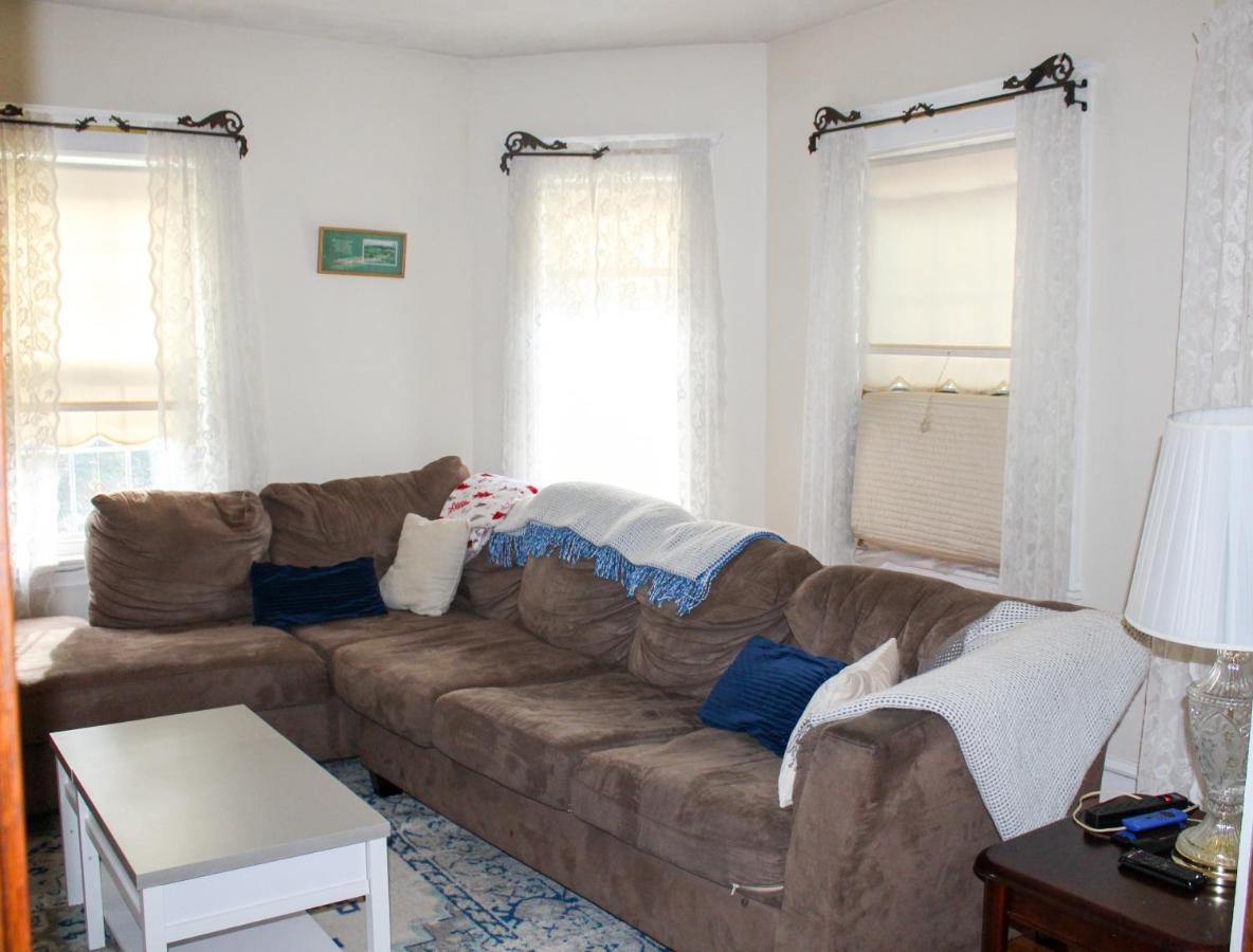 Holiday home The Naughton Guest House-close To Boston