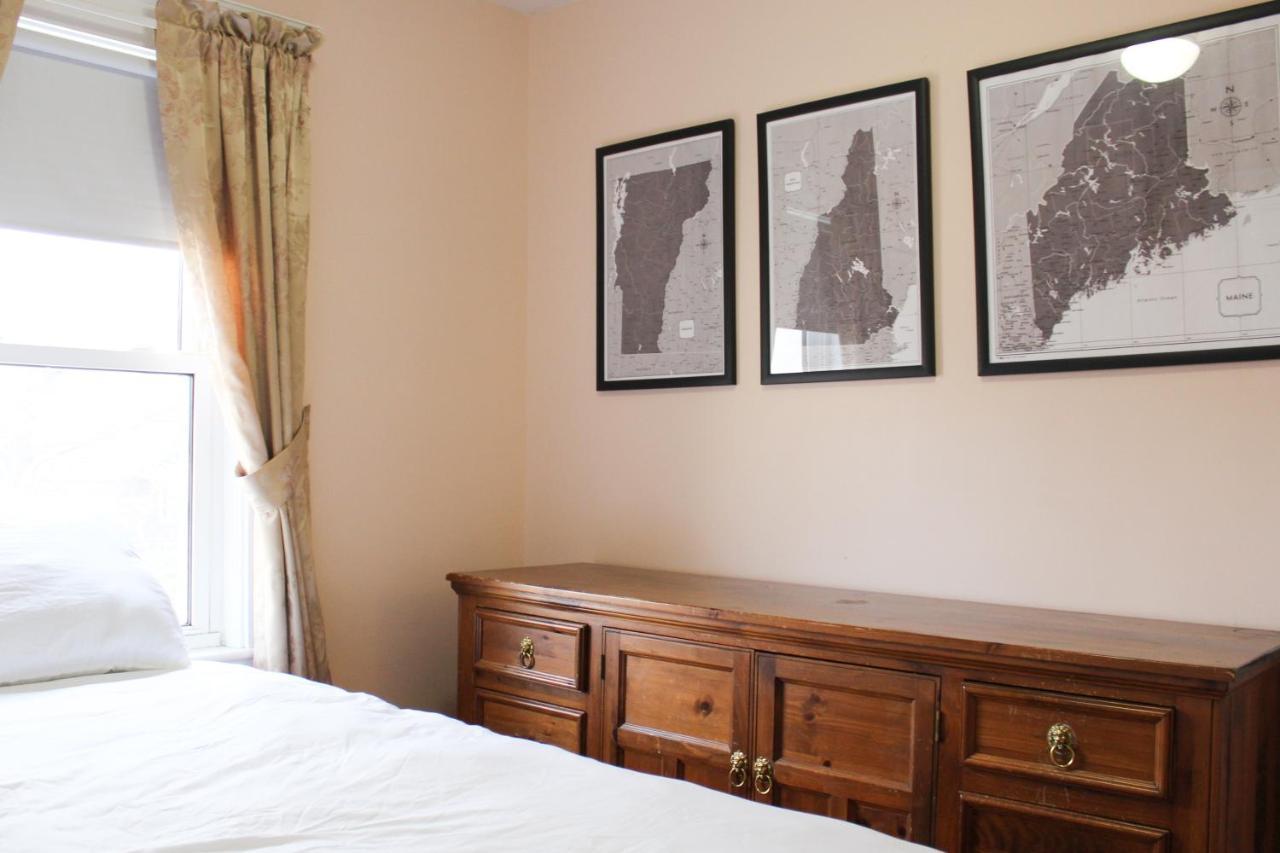 The Naughton Guest House-close To *