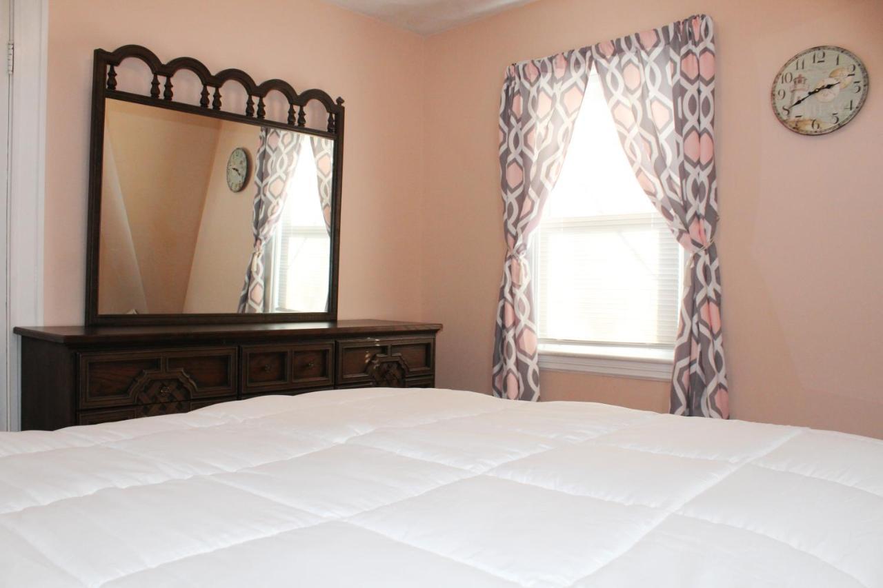 The Naughton Guest House-close To * Boston