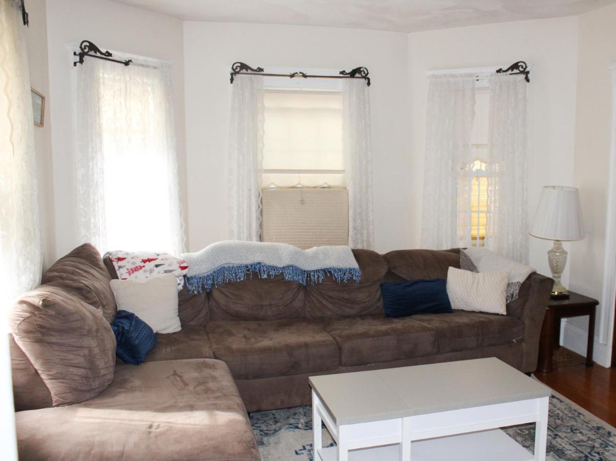 Holiday home The Naughton Guest House-close To