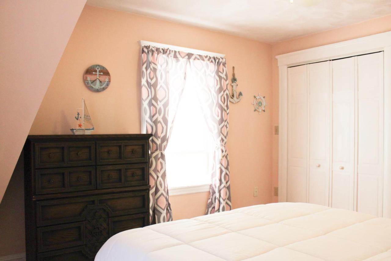 Holiday home The Naughton Guest House-close To