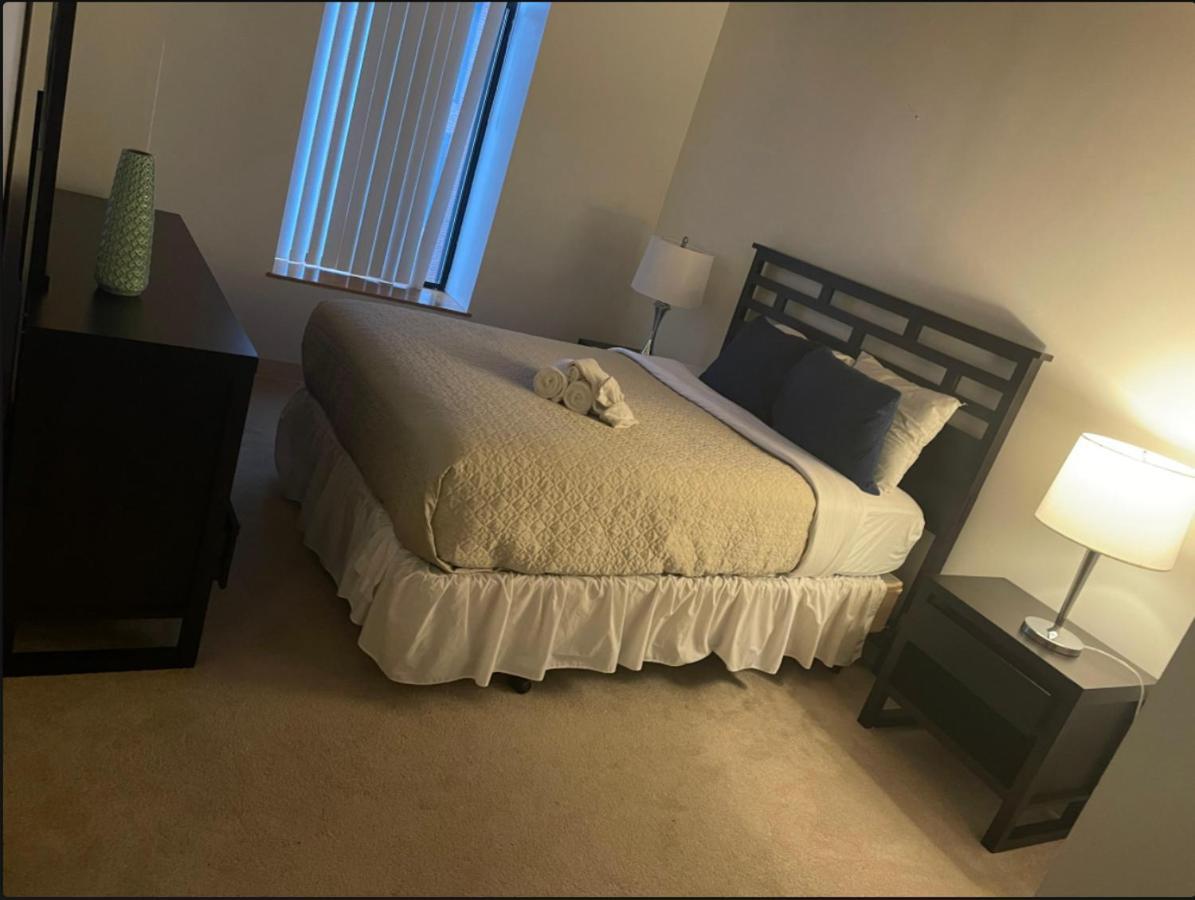 Waterside 30 Day Stays Apartment *