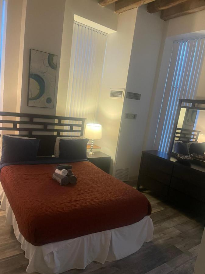 Waterside 30 Day Stays Apartment *