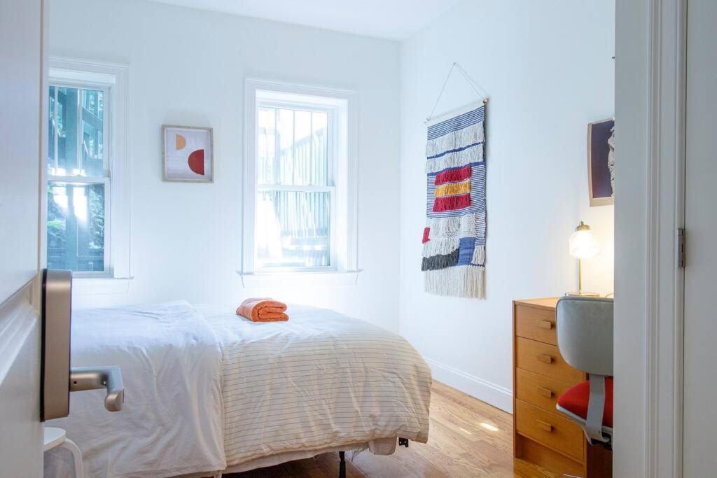 4br 1,5bh Sunny Apt In Roxbury Apartment Boston