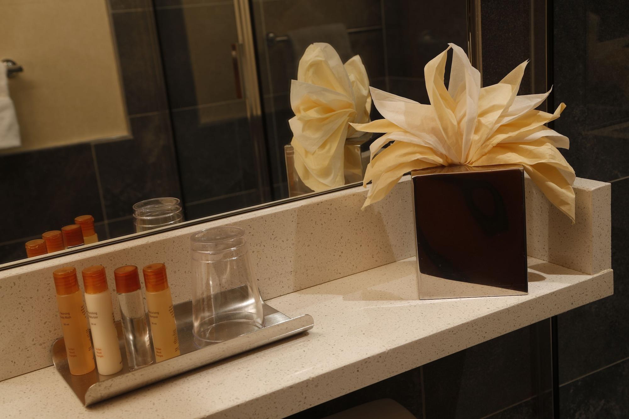 Hotel Harborside Boston