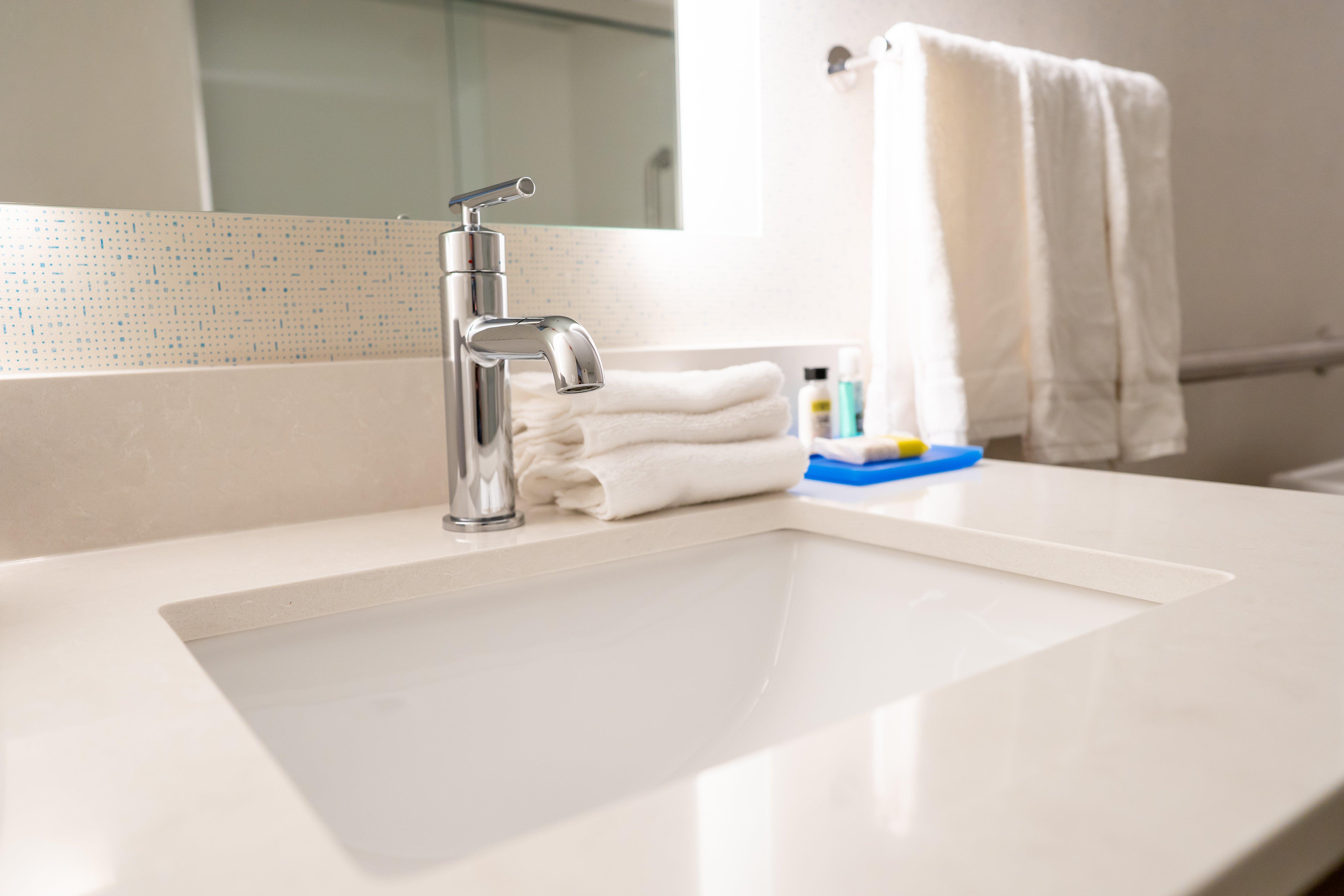 Holiday Express By Ihg Hotel 3*