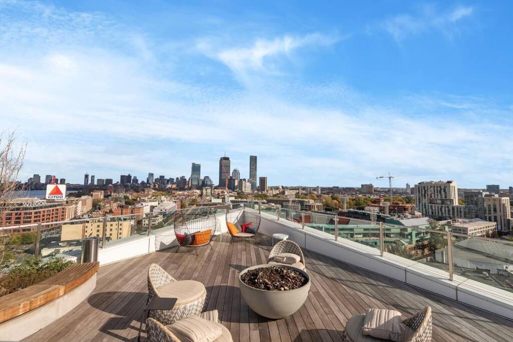 Panoramic Sanctuary - 2 Bedroom King Bed, Fenway Park Boston