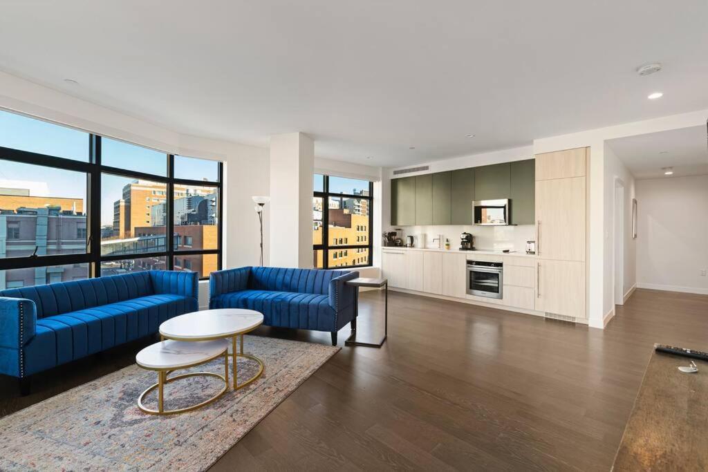 Panoramic Sanctuary - 2 Bedroom King Bed, Fenway Park Apartment Boston