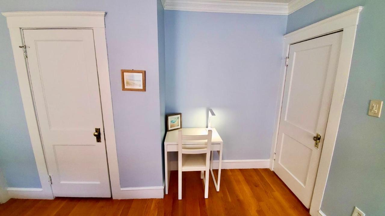 Near Train Station Gorgeous 3-bedroom With Patios *