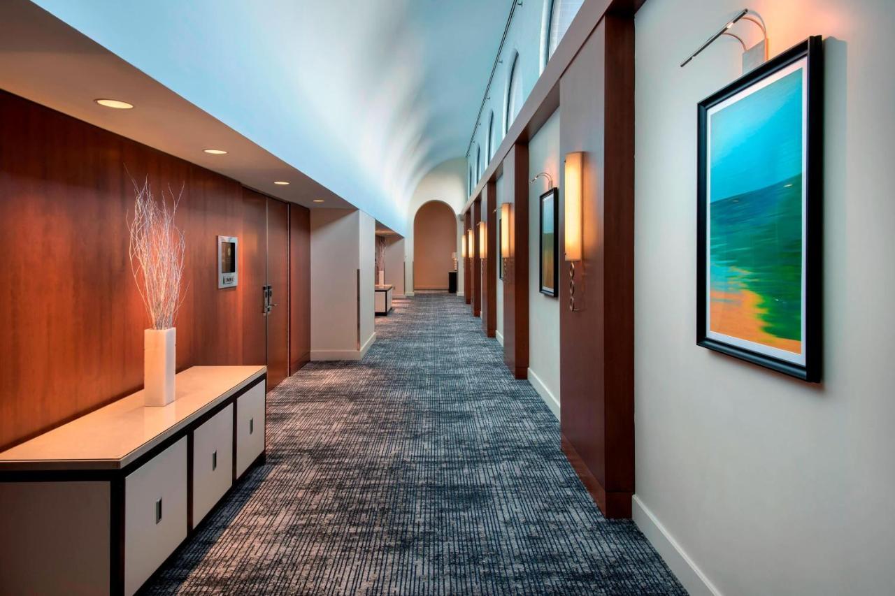 Hotel Marriott Long Wharf 4*