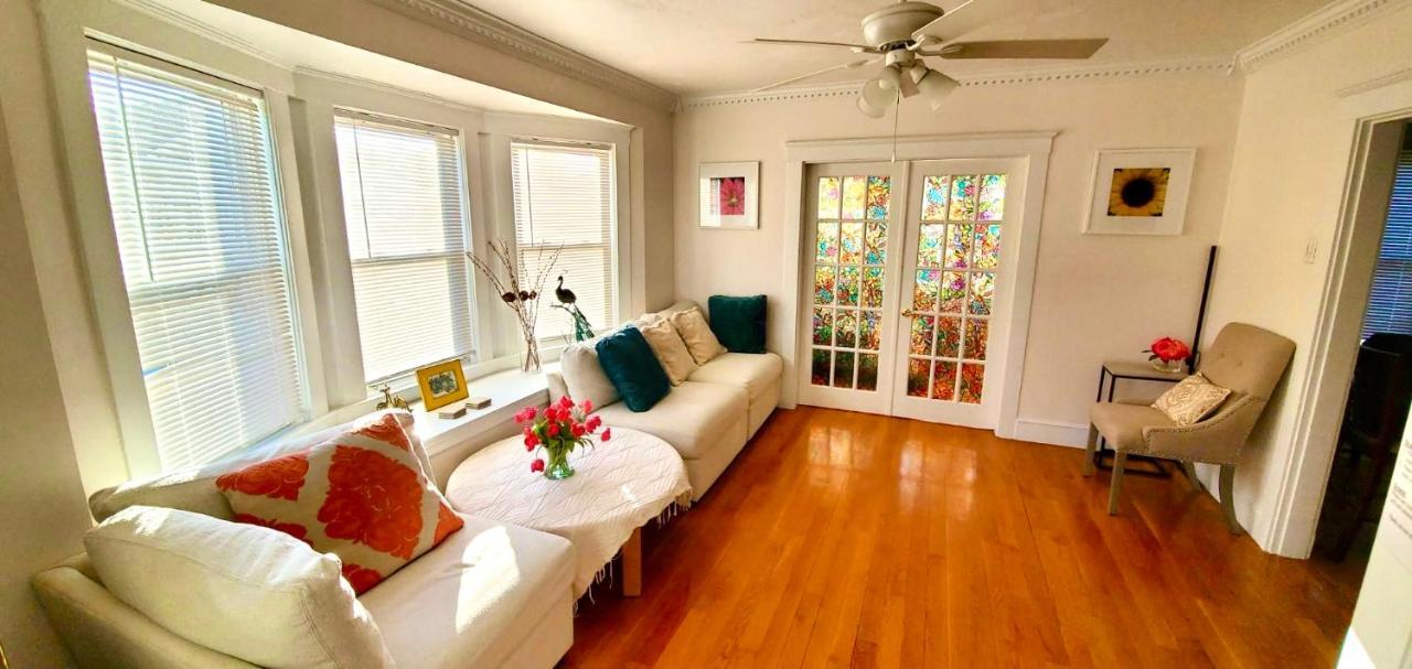 Near Train Station Gorgeous 3-bedroom With Patios * Boston