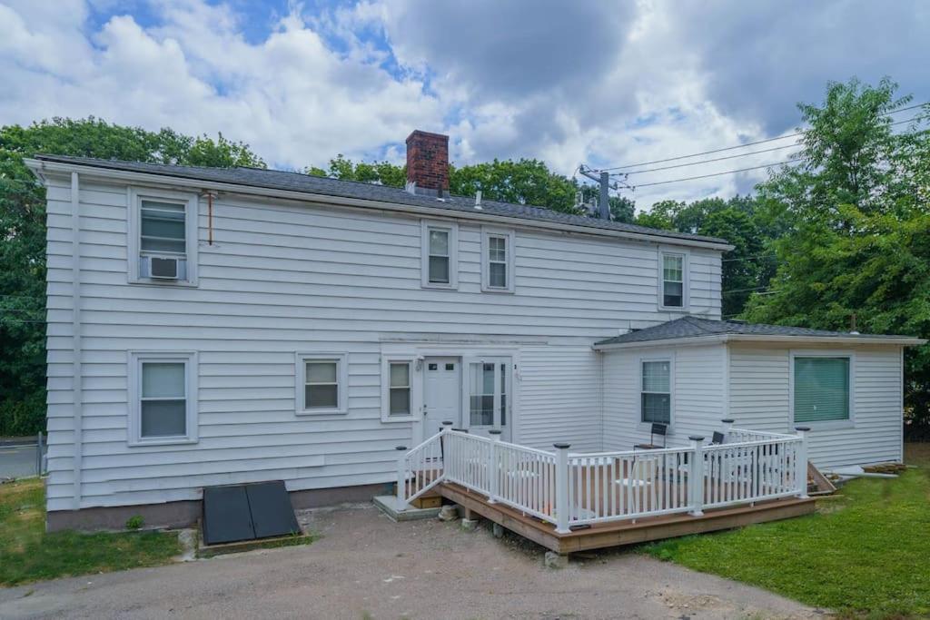 New Vanity Short- Term Rentals- Neponset Riverway * Boston