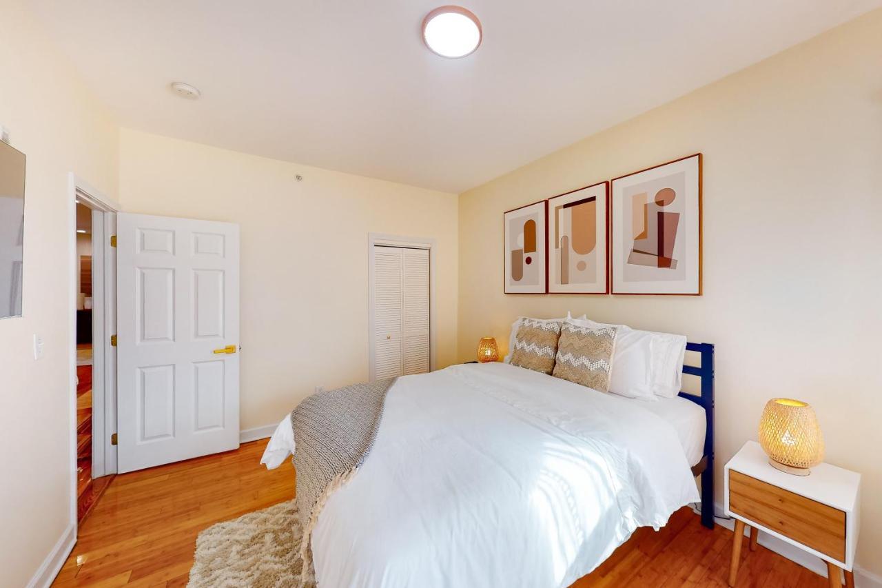 Apartment Five75 Lux Bos - Boho Chic Boston