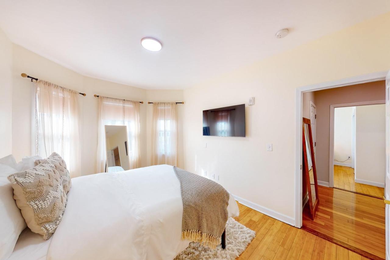 Five75 Lux Bos - Boho Chic Boston