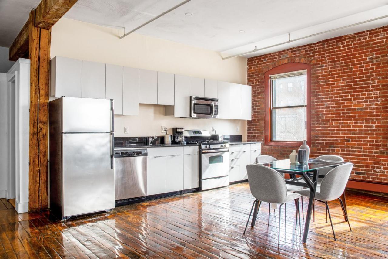 S End Loft W Pool Art Gallery Steps To T Bos-356 *