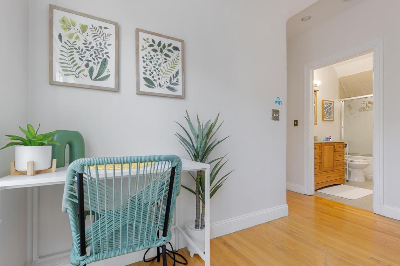 Amazing Family-friendly And Group-friendly #thebackdorch Boston