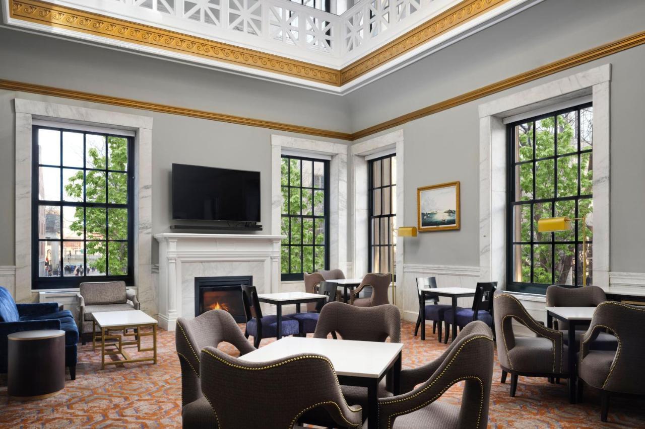 Hotel Marriott Vacation Club At Custom House,   Boston