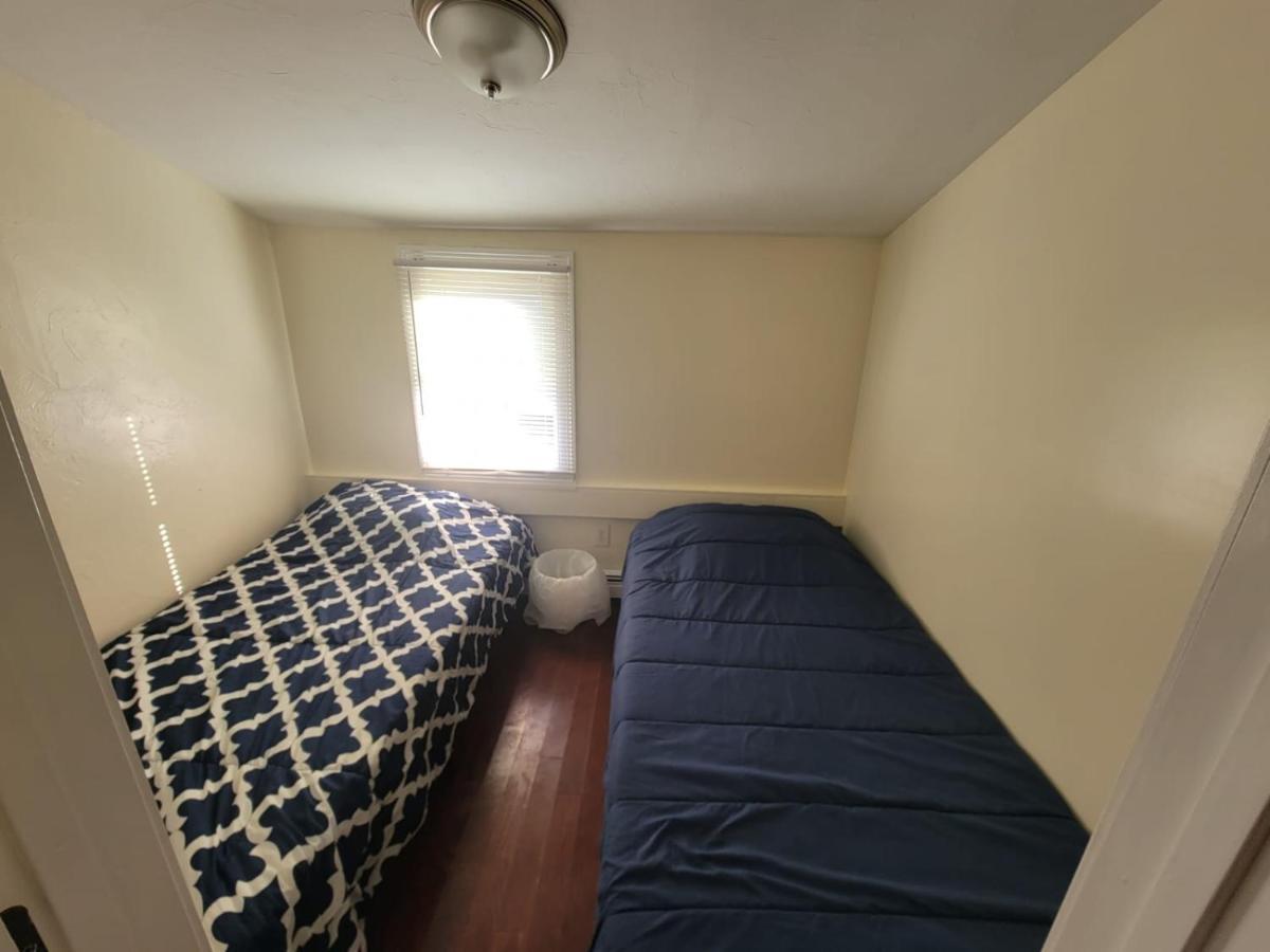 182 Bedrooms Near Fenway & Dowtown