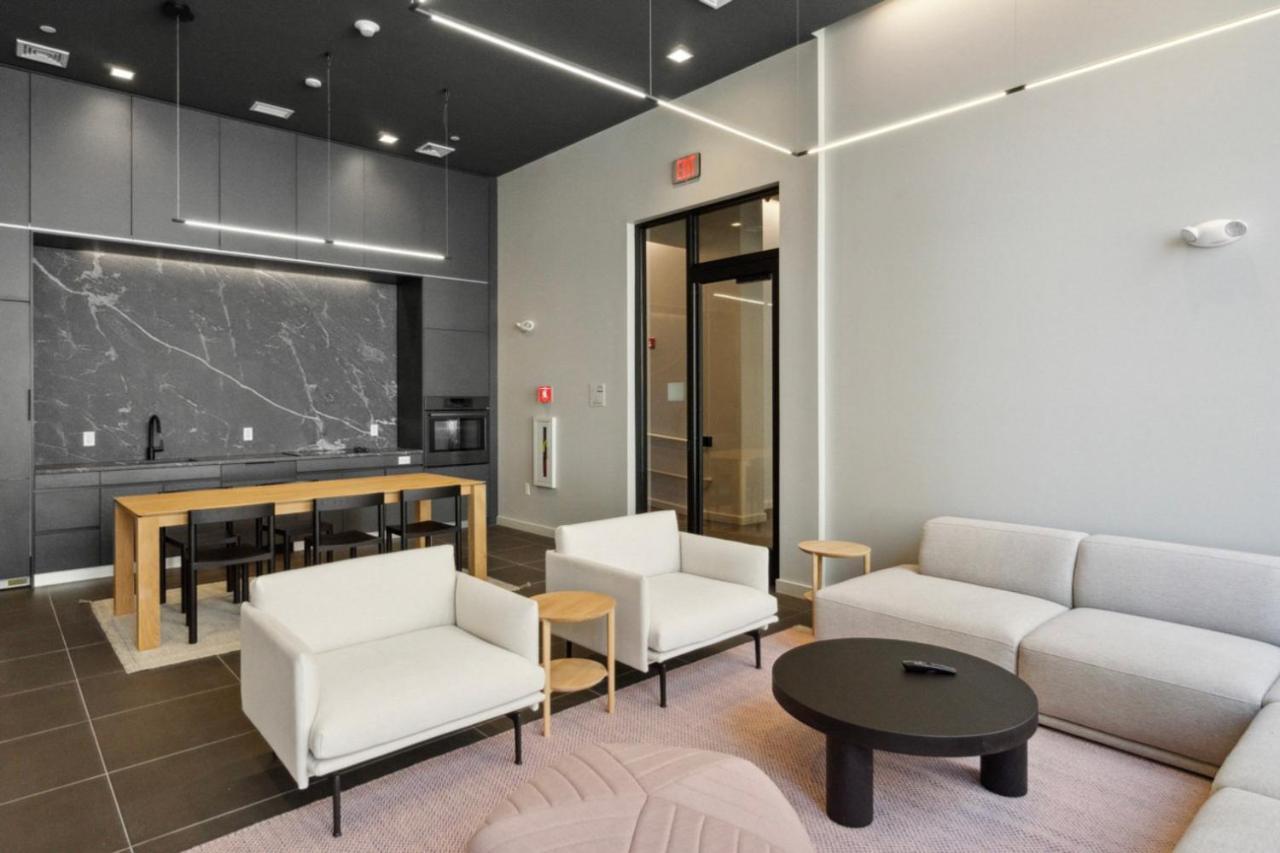 South W Wd Nr Red Line Bos-887 Apartment