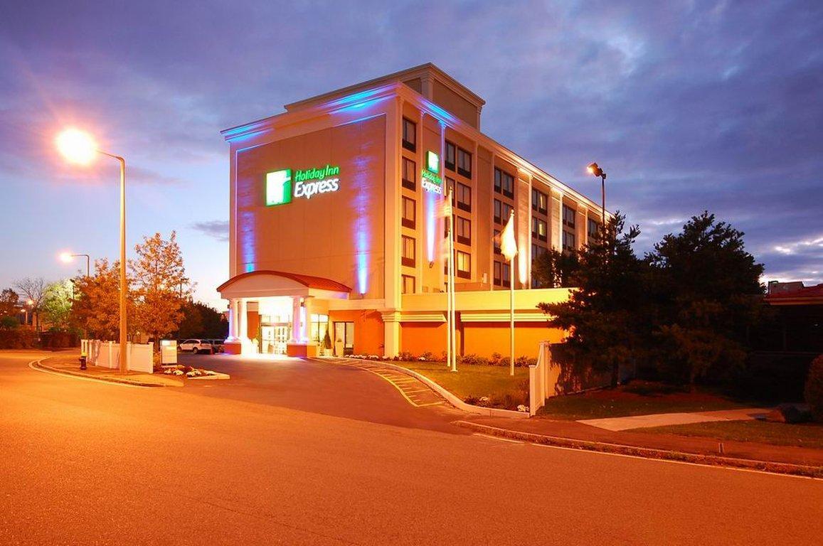 Holiday Express By Ihg Hotel 3*
