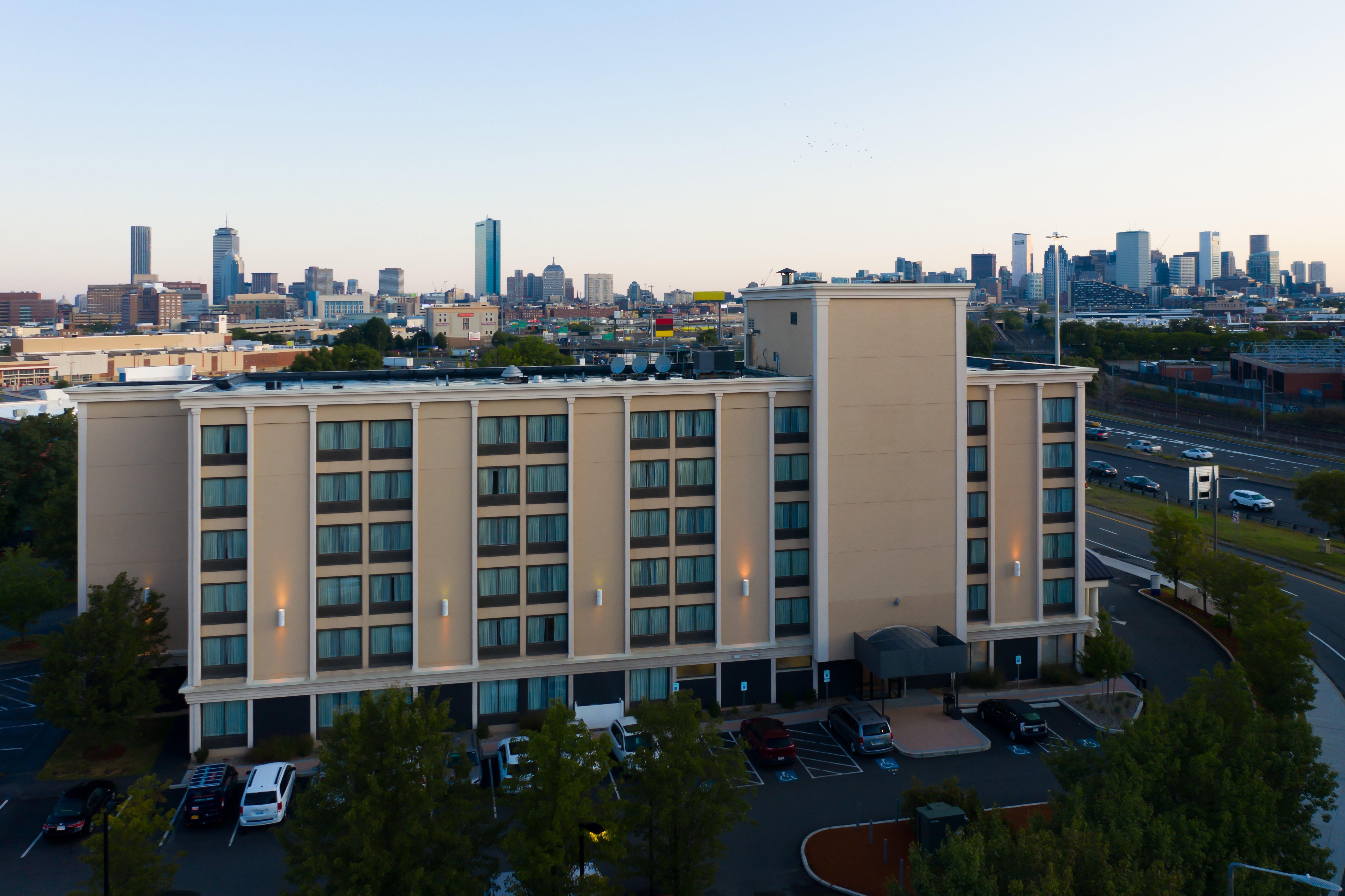 Holiday Express By Ihg Hotel Boston