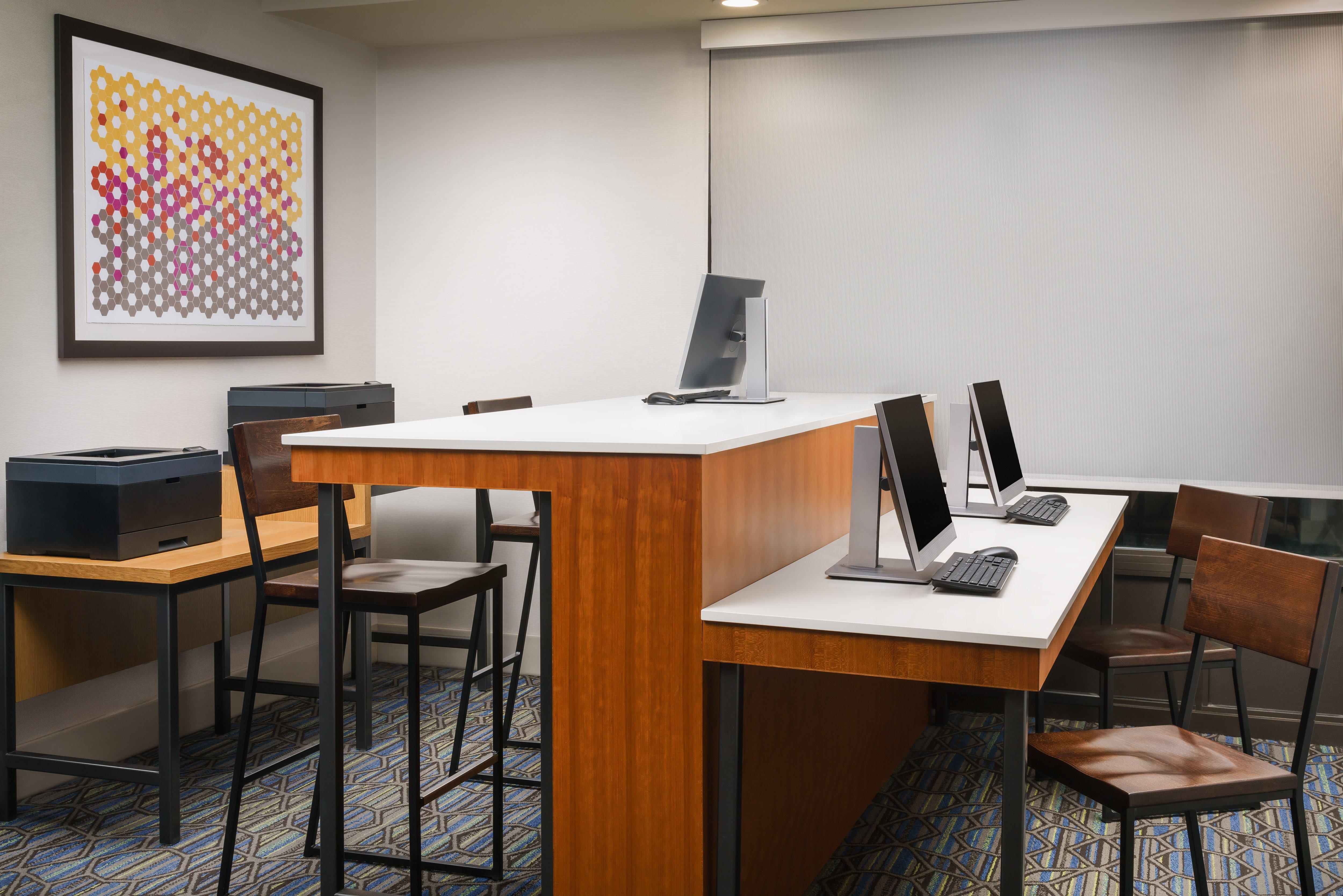 Hotel Holiday Express By Ihg 3*
