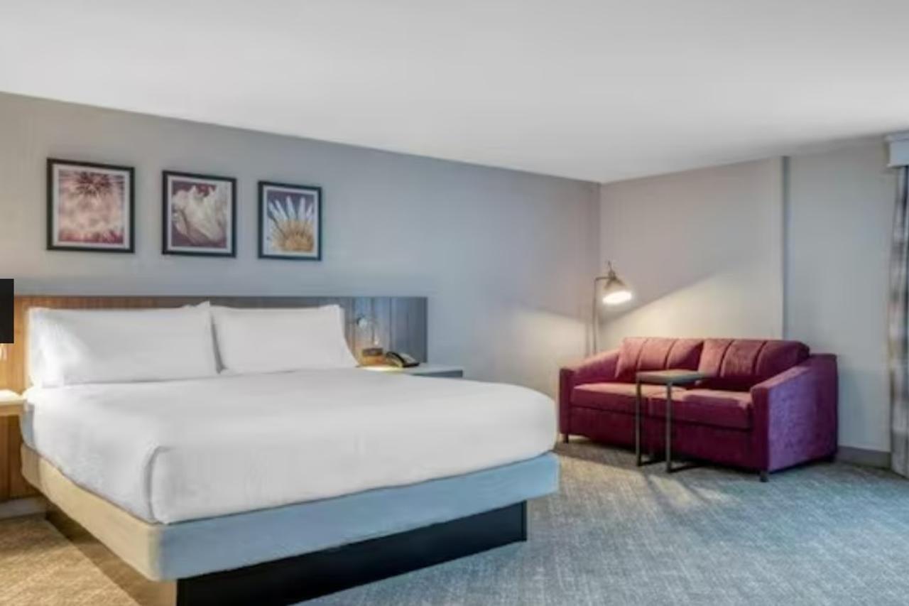 Hilton Garden Logan Airport Hotel 3*