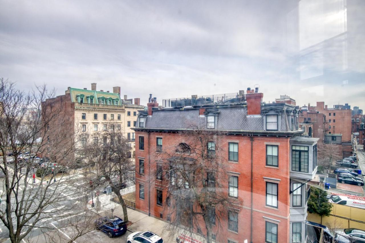 Back Bay 1br Steps From Newbury T Bos-559 * Boston
