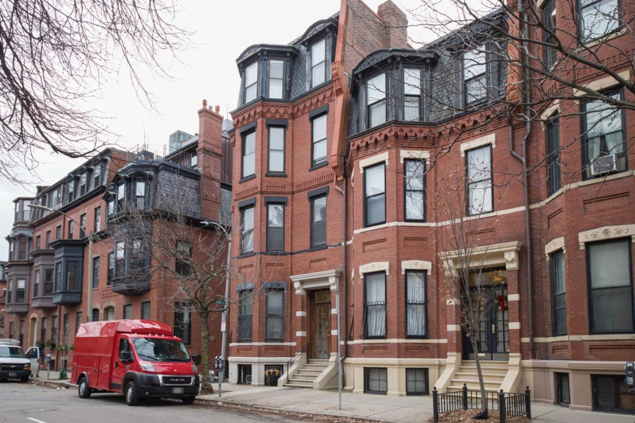 Back Bay 1br Steps From Newbury T Bos-559 * Boston