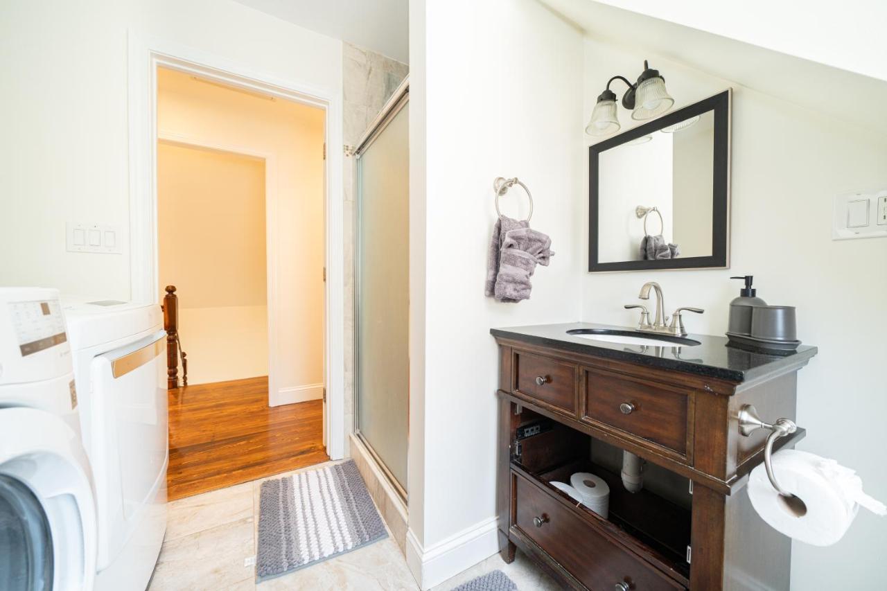 Apartment 988 New! Bliss - Cozy & Lovely Getaway Boston