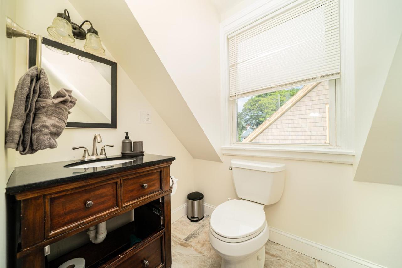988 New! Bliss - Cozy & Lovely Getaway Boston