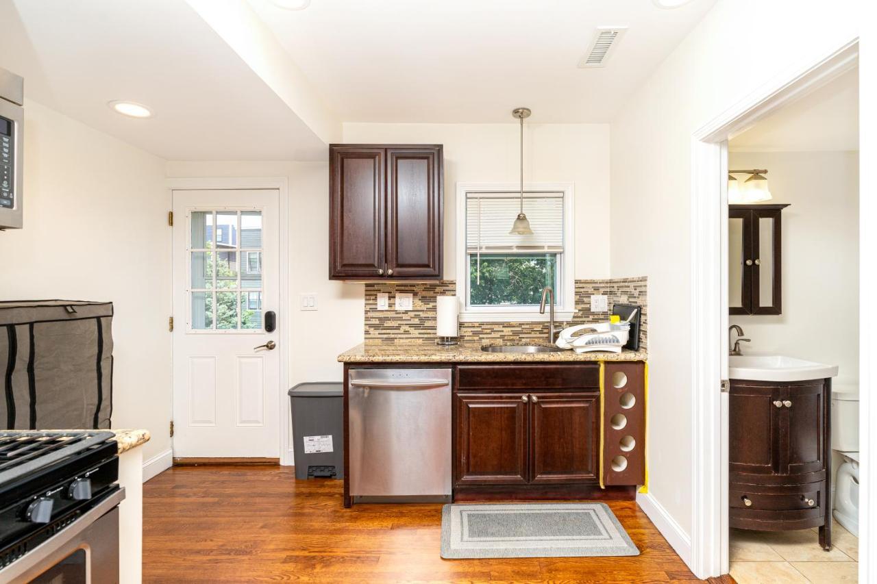 988 New! Bliss - Cozy & Lovely Getaway Apartment Boston