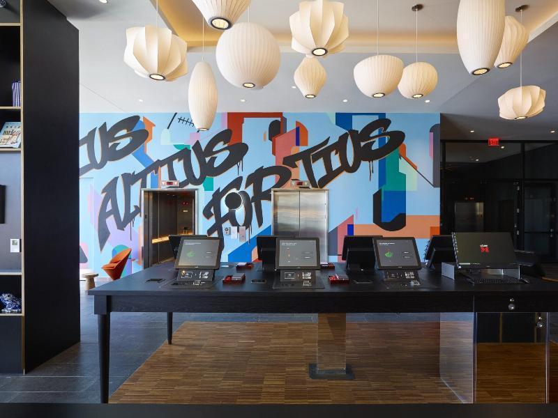 Hotel Citizenm North Station 4*